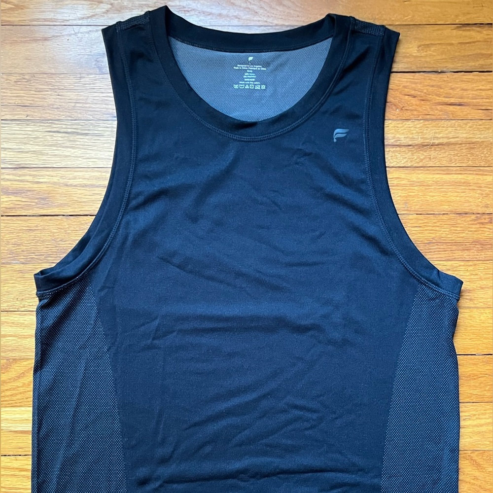 EUC Men’s Fabletics Training Day Tank, Size Large